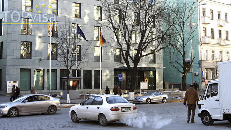 Виза в Германию в Киеве и не только для украинцев просто Получить визу в Германию украинцам станет проще