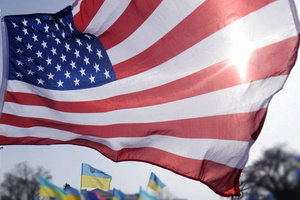 виза в США для украинцев Киев на 10 лет категории B1 и B2 виза в США для украинцев Киев теперь на 10 лет B1/B2 категории